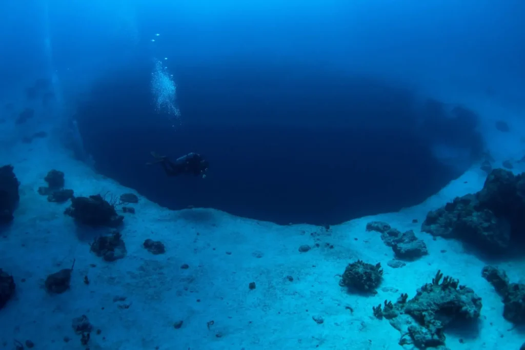 lost blue hole nassau
